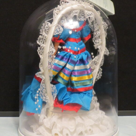 Vintage 1990 Avon Lupita from Mexico International Porcelain Doll 8" with Case - Picture 2 of 7